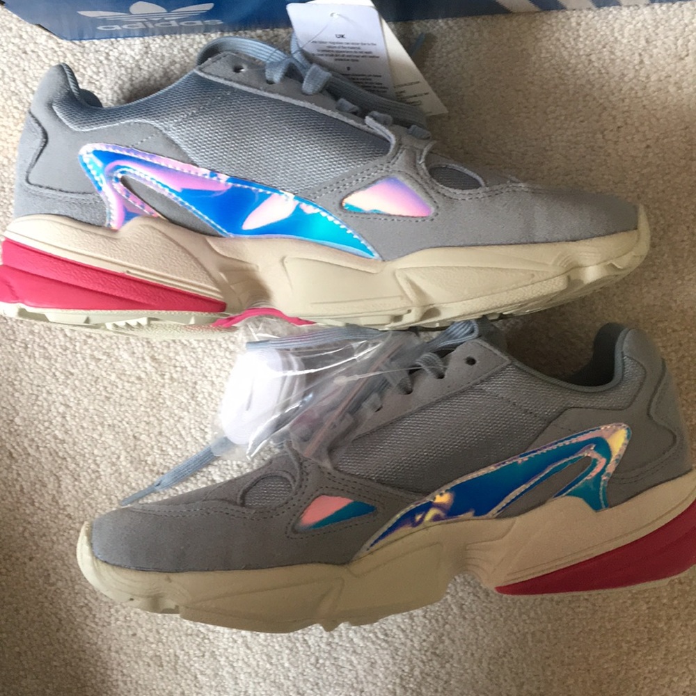 Adidas Falcon Women’s Size 9 NEW